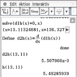 Screenshot einer mathematischen Software mit Gleichungen und Berechnungen.